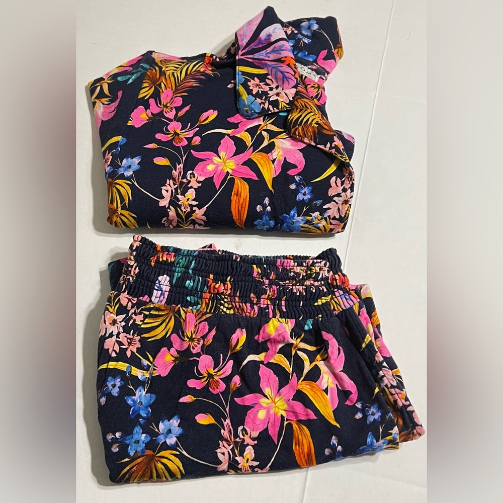 Soma Floral Pajama Set - Black with Pink and Blue Accents Top Large Bottoms M - Picture 9 of 10